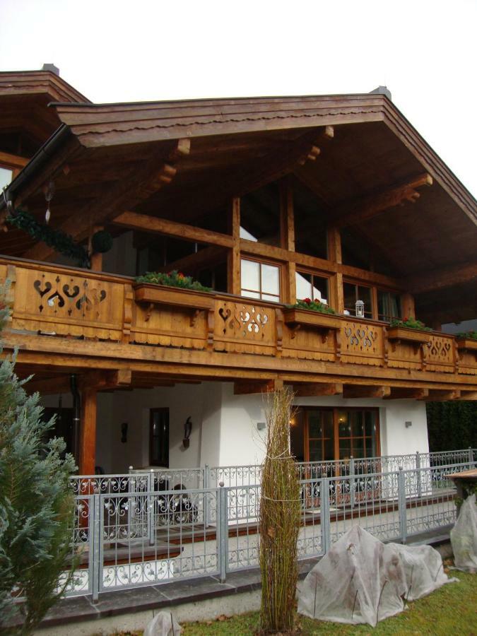 Haus Andreas Apartamento Kitzbühel Exterior foto